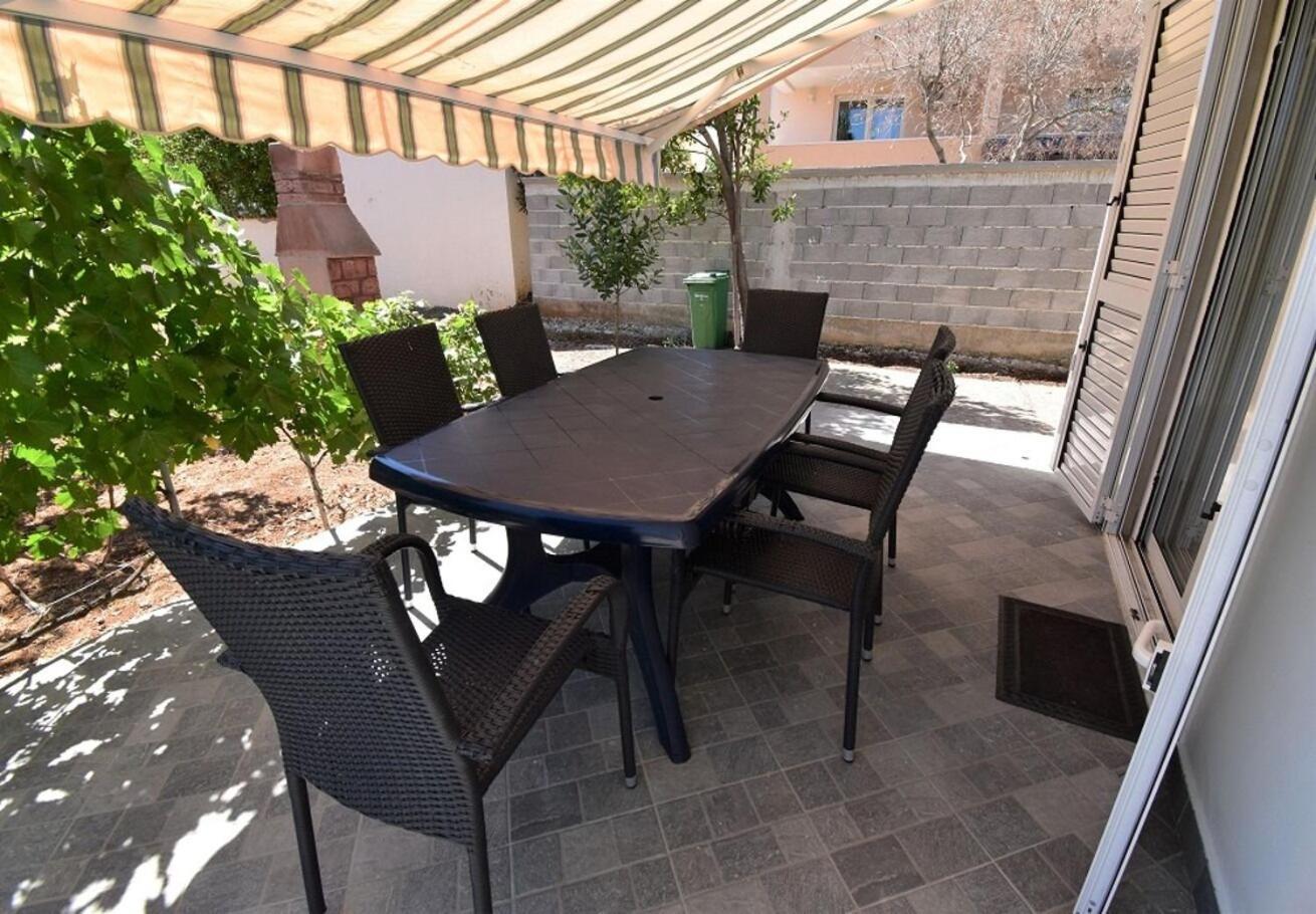 Holiday Home Branka - 80 M From Beach Vir Eksteriør bilde